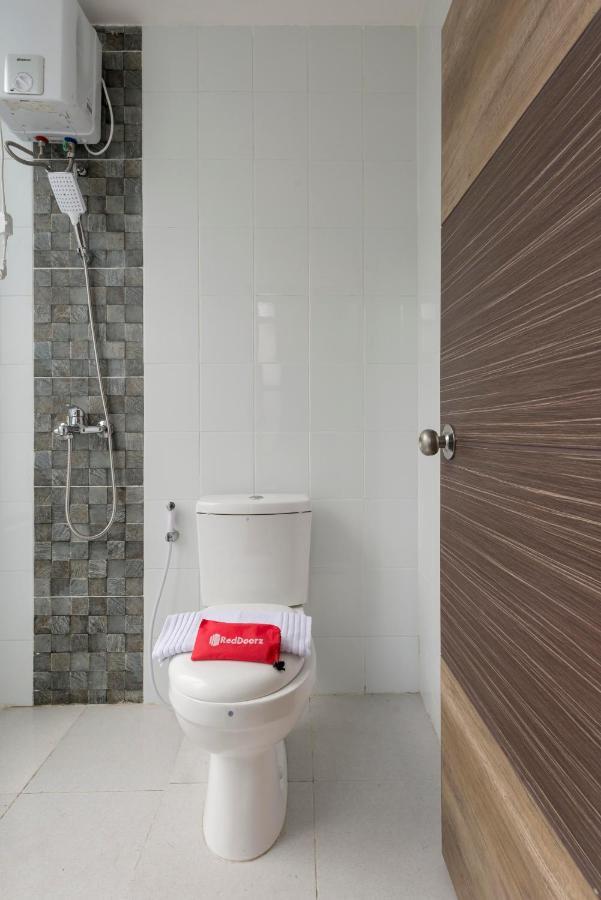 Reddoorz Near Grand City Mall 2 Surabaya Exteriör bild